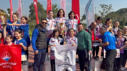 Atatürk Ortaokulu Öğrencileri Oryantiringde İzmir’e Damga Vurdu Galeri