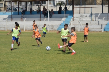 Aliağalı Çocuklar, Yaz Tatillerini Spor Yaparak Değerlendirdi Galeri