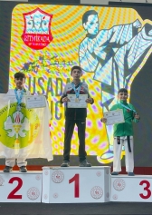 Aliağalı Karateciler Kuşadası’ndan 5 Madalya İle Döndü Galeri
