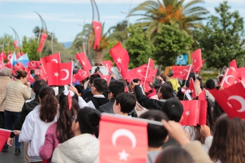 Aliağa’da 23 Nisan Çocuk Bayramı Coşkuyla Kutlandı Galeri