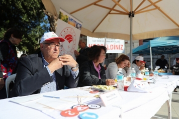 Aliağa’da 3. Zeytin Hasat Şenliği Düzenlendi Galeri