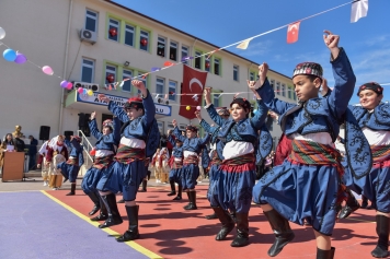 Aliağa’da Nevruz Bayramı Coşkusu Galeri