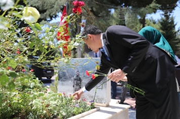 Aliağa’da Protokol ve Vatandaşlar Bayramlaştı Galeri
