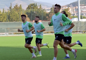 Aliağaspor FK Sezon Hazırlıklarını Sürdürüyor Galeri
