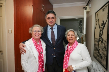 Başkan Serkan Acar’a Desteklerinden Dolayı Özel Şilt Galeri