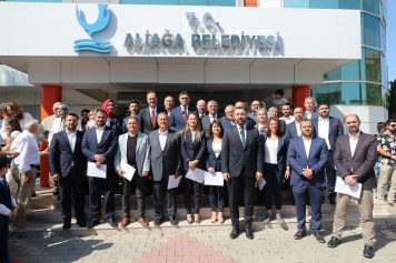 Aliağa Belediye Başkanı Serkan Acar Mazbatasını Aldı Galeri