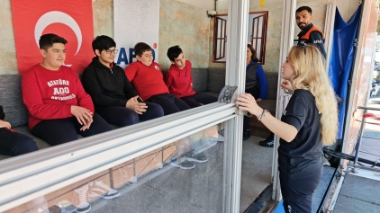 Aliağa'da Deprem Simülasyon Tırı Vatandaşlarla Buluştu Galeri
