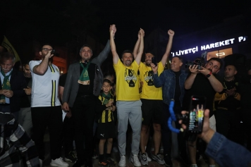 Aliağalılar Şampiyonluğu Hep Birlikte Kutladı Galeri