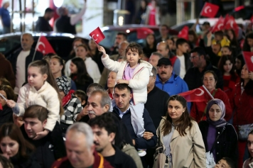 Binlerce Aliağalı Cumhuriyet Kortejinde Buluştu Galeri