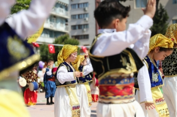 23 Nisan Ulusal Egemenlik Çocuk Bayramı Aliağa’da Coşkuyla Kutlandı Galeri