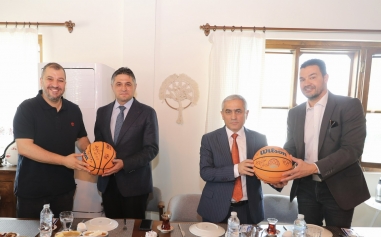 Aliağa’nın Profesyonel Kulüpleri Bir Araya Geldi Galeri