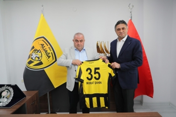 Aliağaspor FK, Şampiyonluk Kupasını Aldı Galeri