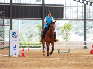 ALİAPARK ATLI SPOR KULÜBÜ’NDE İLK LİSANS SINAVI GERÇEKLEŞTİRİLDİ Galeri