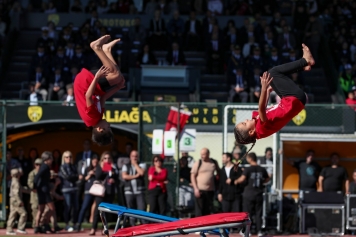 Cumhuriyetin 102.Yıl Gururu Aliağa Atatürk Stadında Yaşandı Galeri