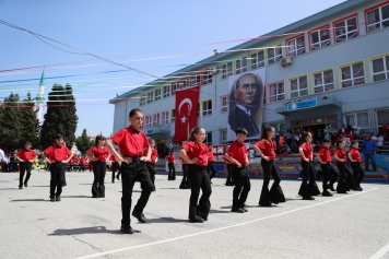 Aliağa’da 23 Nisan Coşkusu Galeri