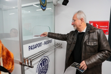 Aliağa’da Tarihi Gün: Aliaport Deniz Yolcu İskelesi’nde İlk Sefer Yapıldı Galeri