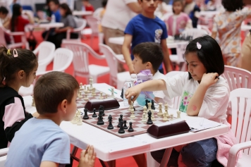 Aliağa’nın Genç Satranççılarından Gururlandıran Başarı Galeri