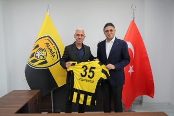 Aliağaspor FK, Şampiyonluk Kupasını Aldı Galeri