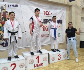 İzmir Şampiyonası’nda Aliağa Rüzgârı Galeri