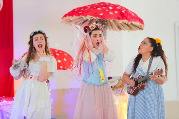 Aliağa Belediyesi Orman Tiyatrosu İlk Oyunuyla Sahnede Galeri