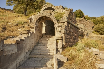 Aigai Antik Kenti, Aliağa Belediyesi Tarafından Turizme Hazırlanacak Galeri