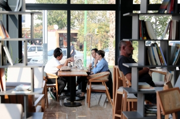 ALBEST Meydan Kafe, Bir Ayda 37 Bin Ziyaretçi Ağırladı Galeri