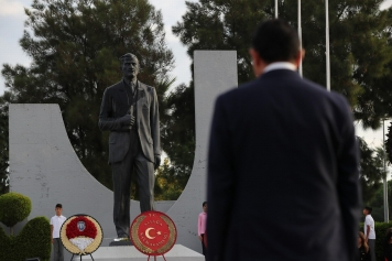 Aliağa, Atatürk’ü Saygı ve Özlemle Anacak Galeri