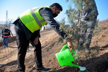 Aliağa’da Fidanlar Toprakla Buluştu Galeri