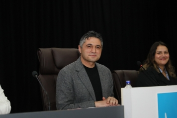 Aliağa Belediye Başkanı Serkan Acar, “Yatırım Yapan Bir Belediyeyiz” Galeri