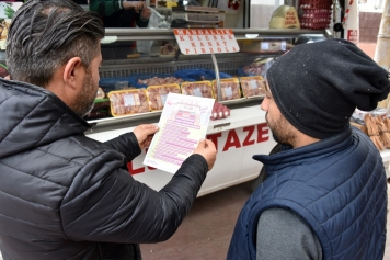 ALİAĞA BELEDİYESİ PAZAR YERLERİNDE UYULMASI GEREKEN KURALLARI HATIRLATTI Galeri