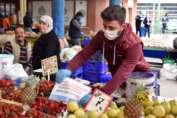 ALİAĞA BELEDİYESİ PAZAR YERLERİNDE UYULMASI GEREKEN KURALLARI HATIRLATTI Galeri