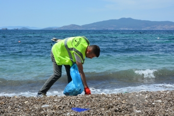 Aliağa Sahilleri’nde Yaz Temizliği Galeri