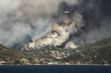 Aliağa Belediyesi Ekipleri Marmaris Yangın Bölgesinde Görevde Galeri