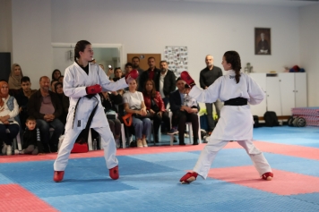 Aliağa Belediyesi Karate Kursunda 75 Sporcu Yeni Kuşağına Kavuştu Galeri