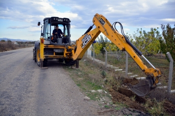 Aliağa Belediyesi’nden Çıtak Mahallesi’ne 600 Nar Ağacı Galeri