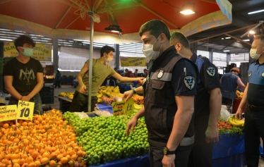 Aliağa Pazarı Kovid-19 Önlemleriyle Kuruldu Galeri