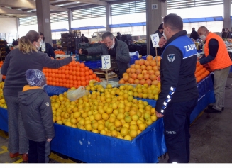 Aliağa Pazarında Balık Çeşitleri Tezgahları Süslüyor Galeri