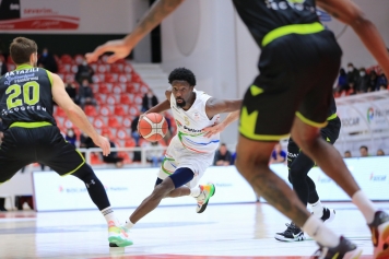 Aliağa Petkim Spor 70 – 89 Yukatel Merkezefendi Basket Galeri