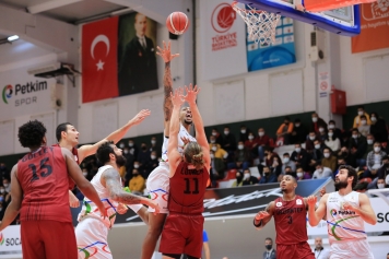 Aliağa Petkim Spor 80 – 84 Gaziantep Basketbol Galeri