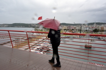 Aliağa’da Hafta Boyunca Sağanak Yağış Bekleniyor Galeri