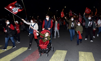 Aliağa’da Coşkulu Cumhuriyet Kutlaması Galeri