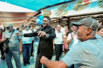 Aliağa’da Balık Sezonu Coşkuyla Açıldı Galeri
