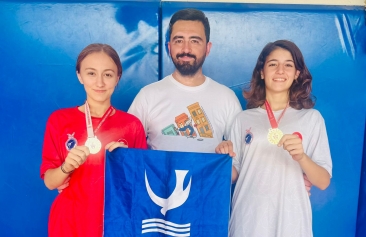 Aliağalı Kadın Taekwondocular Zirvede Galeri