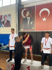 Aliağa’nın Genç Güreşçileri Okullarını İzmir Üçüncüsü Yaptı Galeri