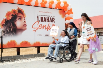 Aliağa’nın Özel Çocuklarından Rengarenk Bahar Şenliği Galeri