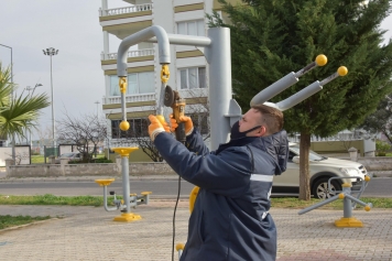 Aliağa’nın Parklarına Sağlıklı Dokunuşlar Galeri