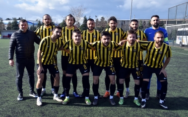 İlk Yarının Lideri Aliağaspor FK Galeri