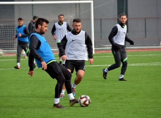 Aliağaspor FK, Hazırlıklara Ara Vermiyor Galeri