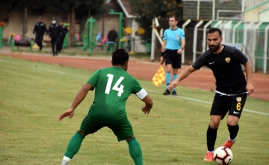 Aliağaspor FK, Salihli Deplasmanında Galip Geldi Galeri