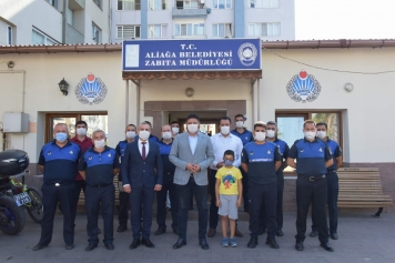 Bizler Aliağa’ya Hizmet Eden Bir Aileyiz Galeri